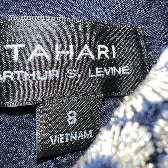 Tahari Fit and Flare Sz.8 Navy Floral Dress - Picture 4 of 8